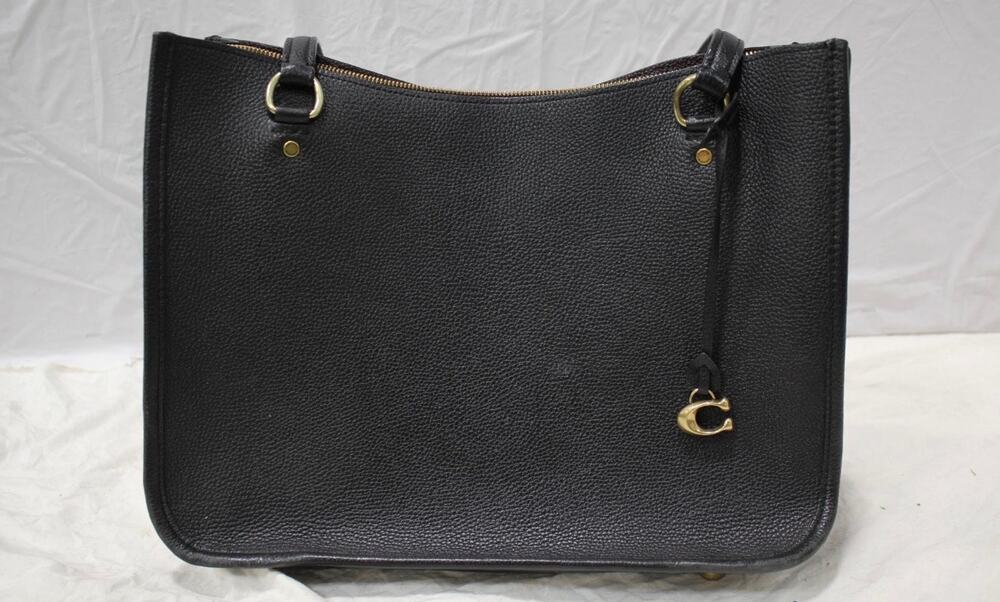 Coach Tyler Carryall